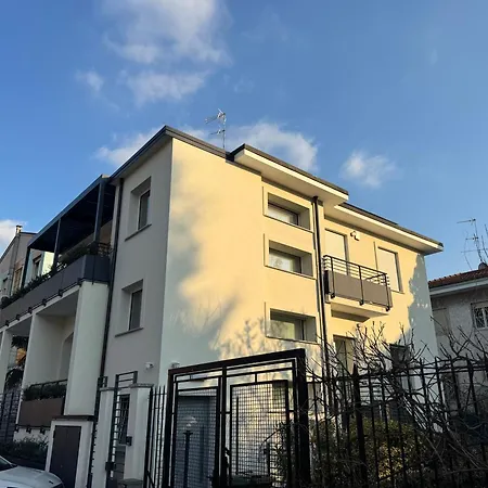 White House Diamond Apartman