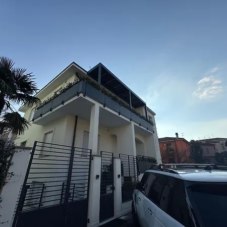 Apartman White House Diamond *