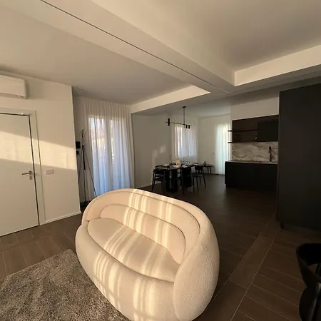 Apartman White House Diamond *