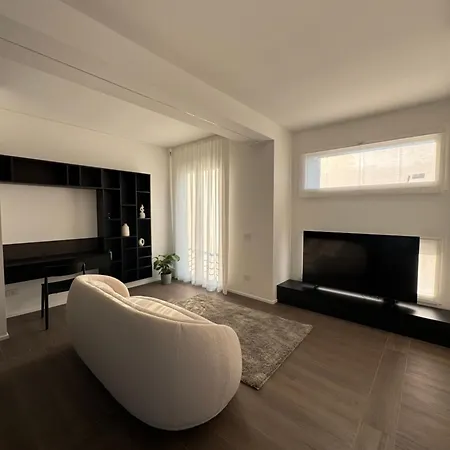 Apartman White House Diamond *