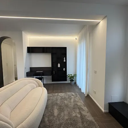 White House Diamond Apartman Milánó