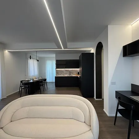 Apartman White House Diamond