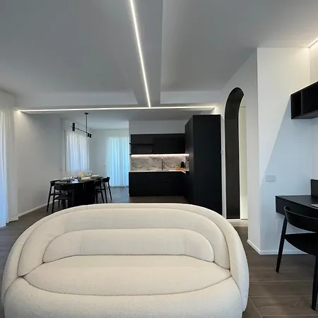 Apartman White House Diamond *