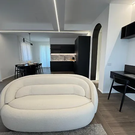 Apartman White House Diamond *